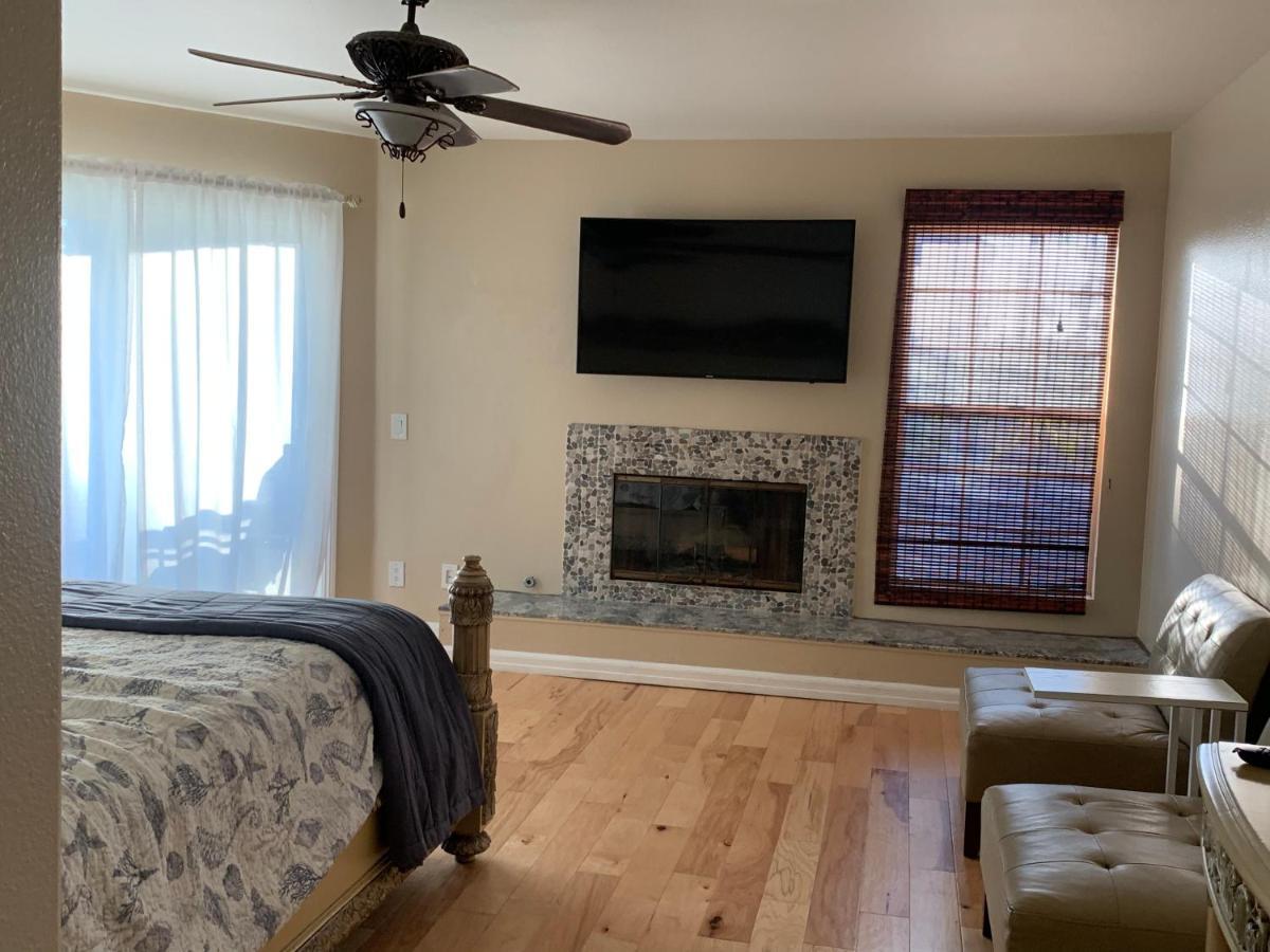 Pacific Breeze Right Next To Huntington Beach Pier! Steps From Beach!! Exteriör bild